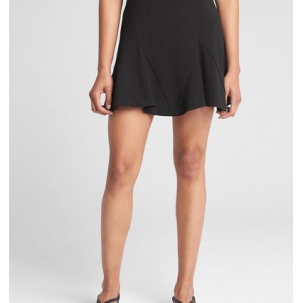 NWT Gap Ponte Tulip Skirt